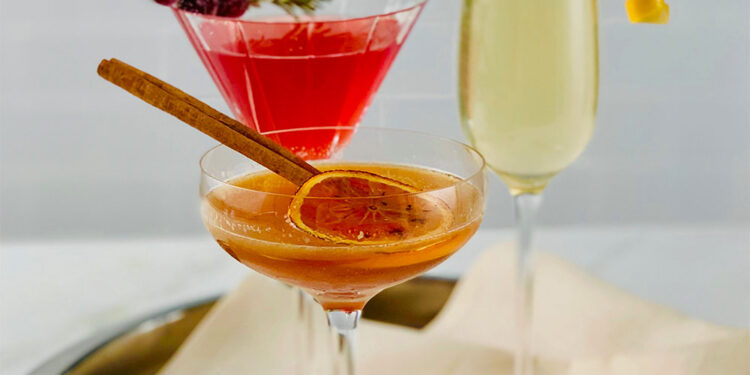 3 Genius Ways to Garnish Holiday Cocktails