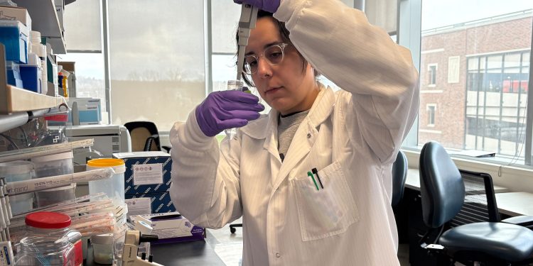 Con el fin de las becas de diversidad, jóvenes científicos temen por el futuro de sus carreras