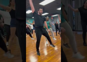 Full dance fitness routine on my page #dancefitness #zumba #mixxedfit #turnupsquad #hiphopcardio