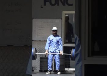 ELITE Powerlifter ANATOLY Pretends to be CLEANER in GYM #anatoly #fitness #gym