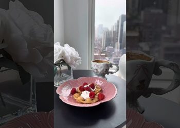 asmr morning routine 🎀☕️ #nyc #asmr #morningroutine #thatgirl #girlythings #aesthetic #lifestyle