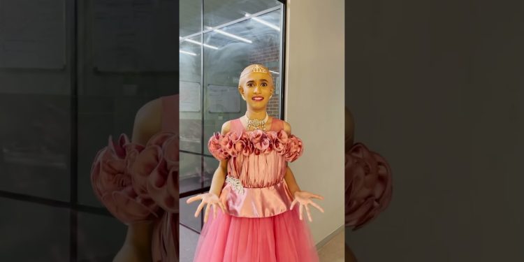 You say you're obsessed with me. 🥰❤️ #youtubeshorts #pari #youtubeshorts #yt #ytshorts #princess