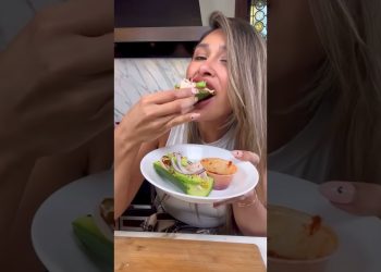 What I Eat In a Day to Maintain 135lb Weight Loss #shorts