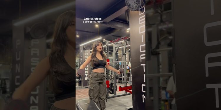 Shoulder workout 🏋️‍♀️ #beginner #gymgirl #workout #gym #viral #fitness #girls #weighttraining