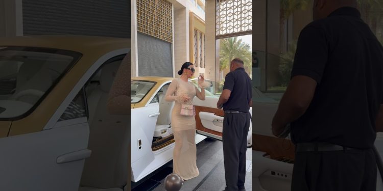 👸🏽LIFE #dubai #dubailife #bts #luxury #shopping #supercars #fyp #viralshort #lifestyle #automobile