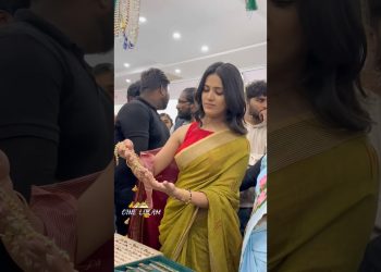 Biggboss Thanuja spotted at Fashion Life style Exhibition at Miyapur #thanujaputtaswamy