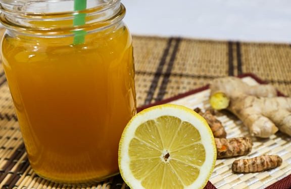The One Tonic: Turmeric, Ginger, Lemon, Rooibos Tea & ACV