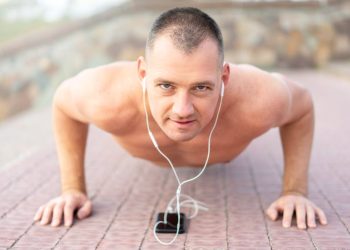 The 6 Things Experts Recommend for Healthy Aging After 40