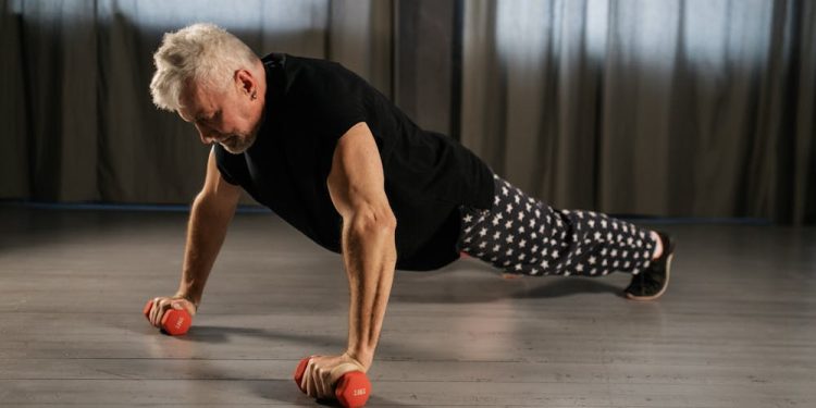 The Go-To Daily Stretching Routine Pilates Instructors Swear By for Staying Mobile