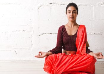 6 Yoga Mudras For Weight Loss