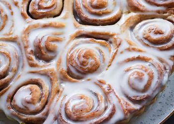 Vegan Cinnamon Rolls – Oh My Veggies