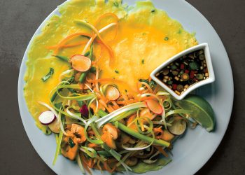 Naturally Vegan Vietnamese Pancakes (Bánh Xèo)