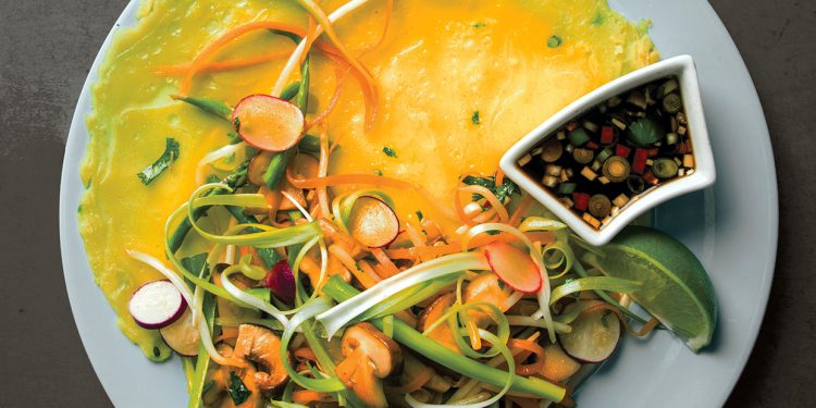 Naturally Vegan Vietnamese Pancakes (Bánh Xèo)