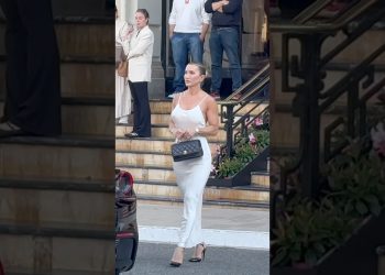 Power Couple Turns Heads in Monaco😍👌 #monaco #millionaire #lifestyle