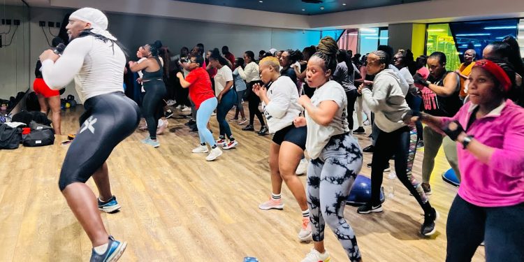 BEST workout for GLUTES, LEGS & CORE by THE KING OF SQUAT @nyawolomshini21