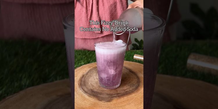 Healthy Ginger Bug ! This is the starter for making all your healthier sodas ! Natural Soda coming