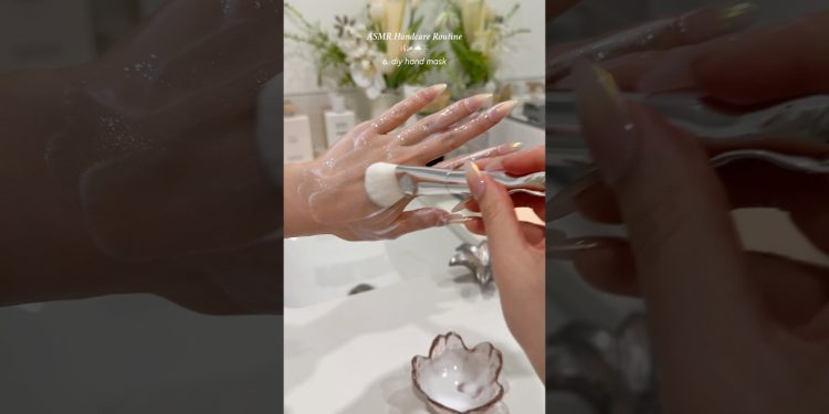 my 8-step hand care routine 🩰✨#selfcare #handcare #handcareroutine #lifestyle #girltherapy #unwind