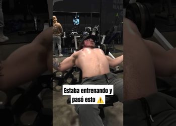 Estaba en el gym y pasó esto #gym #fitness #bodybuilding #entrenador