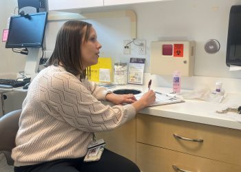 Nuevas reglas federales de Medicaid exigen un mes de trabajo. Algunos estados piden más