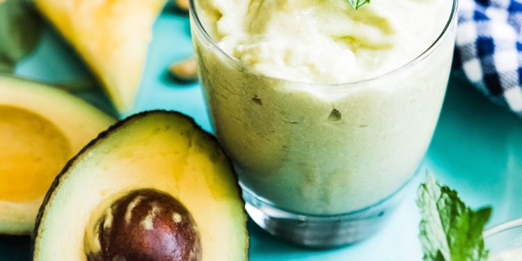10 Extra Creamy Avocado Smoothies to Blend ASAP
