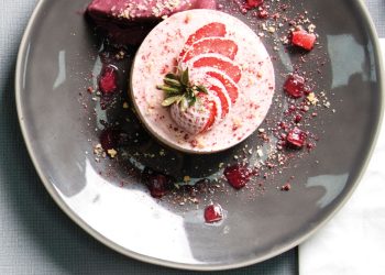 Vegan Strawberry Cheesecake