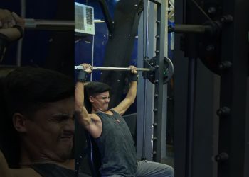 Laika Kisan Ke #fitness #gymshorts #gym #workout #diteplan #bhiojpuri #song #exercise #shorts #reels