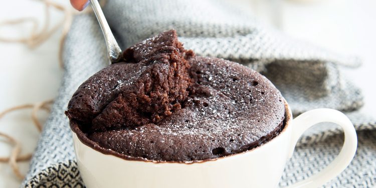 5-Minute Vegan Chocolate Mug Cake Recipe